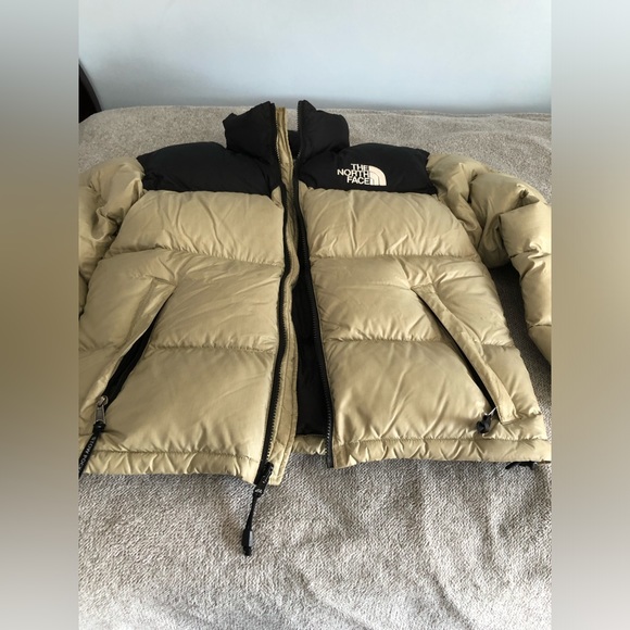 Womens north face nuptse jacket - Picture 12 of 16